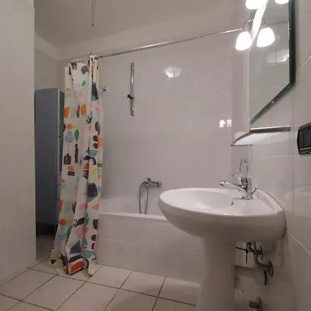 3-bedroom Lakefront Lakeview Apartmán Acquaseria