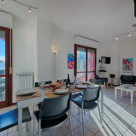 3-bedroom Lakefront Lakeview אקסריה