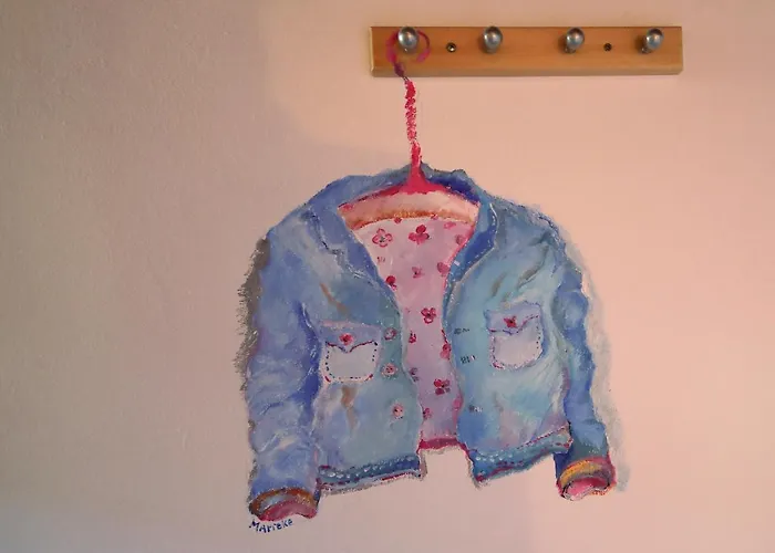 3-bedroom Lakefront Lakeview Acquaseria