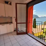 3-bedroom Lakefront Lakeview Apartman Acquaseria